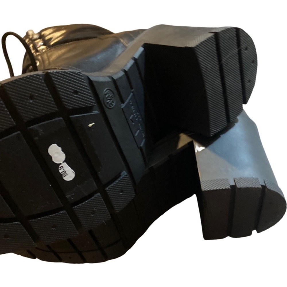 Marc Fisher Black Combat Lace up Boots NWT Chunky Heel Size 8.5 - Picture 6 of 8